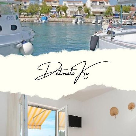 Apartment And Rooms Dalmatiko Vodice Bagian luar foto