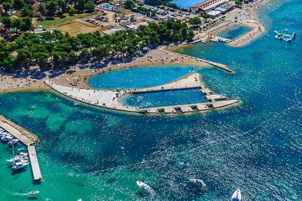 Apartment And Rooms Dalmatiko Vodice Bagian luar foto